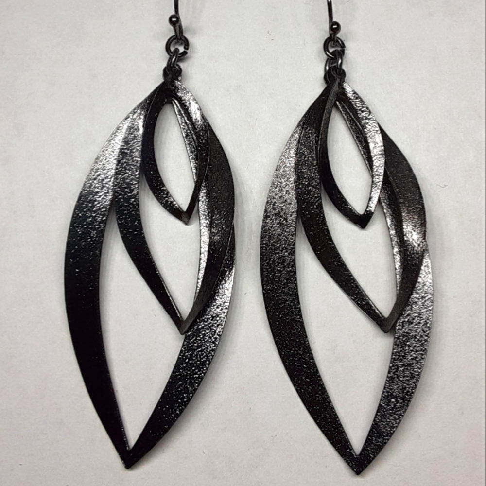 Maurices lightweight metal dangle earrings